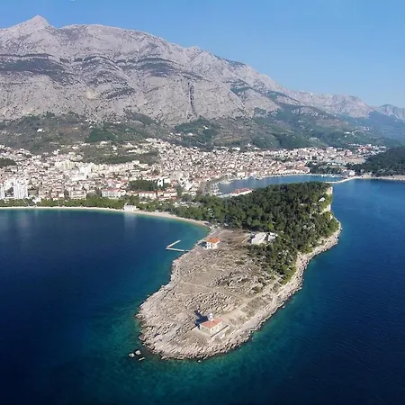 With Parking Space - 9506 Apartamento Makarska