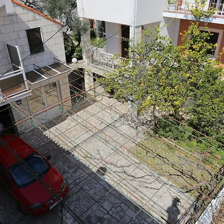 With A Parking Space - 9506 Appartement Makarska