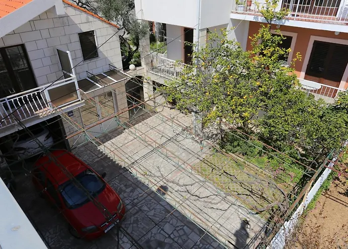With Parking Space - 9506 Apartamento Makarska